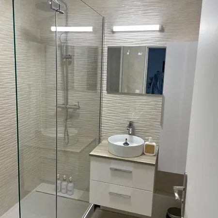 Coliving - Chambre Jaune 홈스테이 *