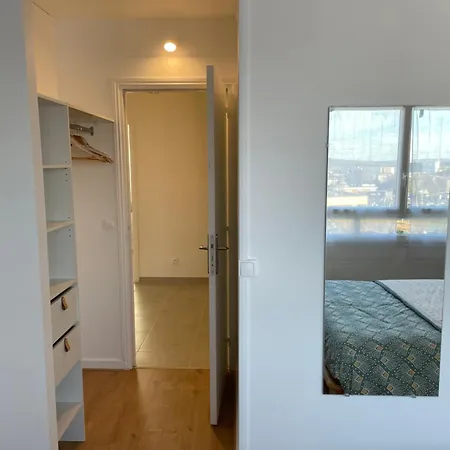홈스테이 Coliving - Chambre Jaune 사르셀레스