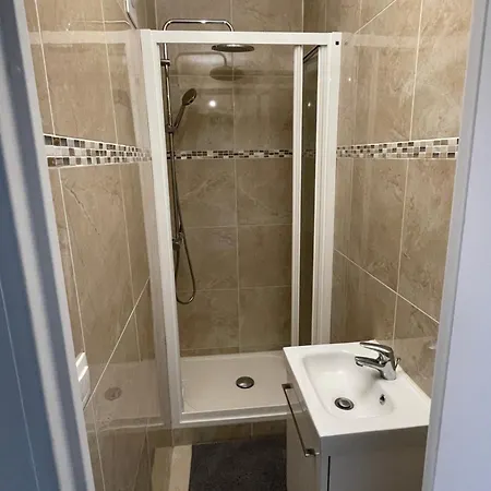 홈스테이 Coliving - Chambre Jaune